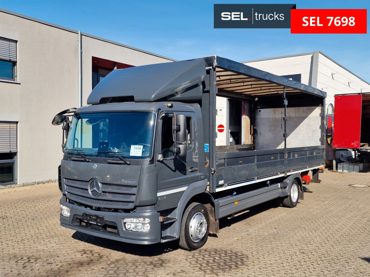 Mercedes-Benz Atego 1221 / Ladebordwand - Тентованный грузовик: фото 1 Mercedes-Benz Atego 1221 / Ladebordwand - Тентованный грузовик: фото 1
