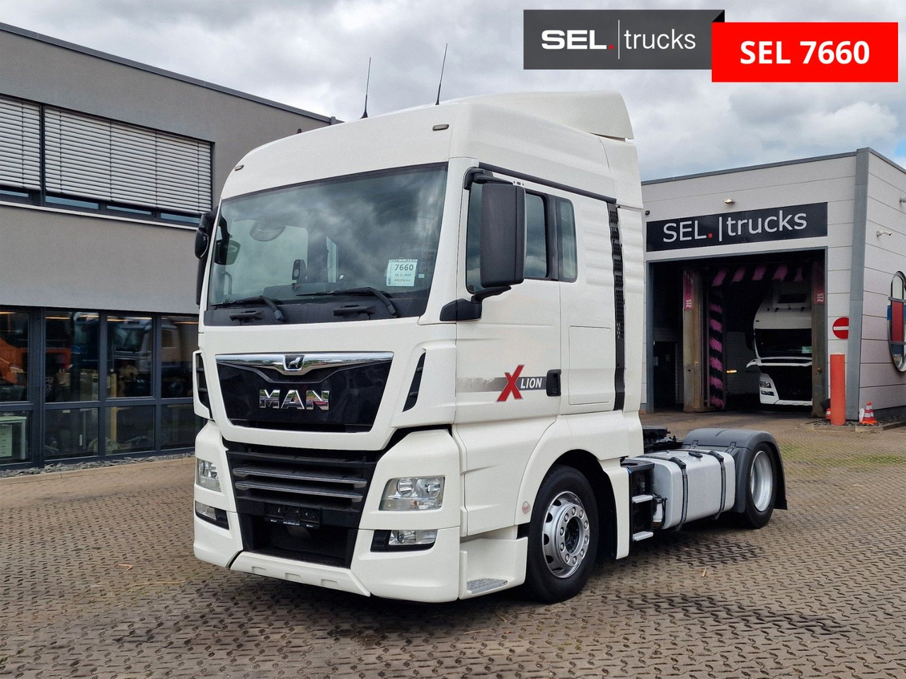 MAN TGX 18.460 4X2 LLS-U / Retarder / 2 Tanks - Тягач: фото 1 MAN TGX 18.460 4X2 LLS-U / Retarder / 2 Tanks - Тягач: фото 1