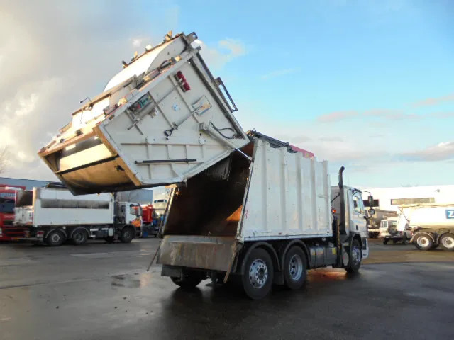 DAF CF 75.250 6x2 - Мусоровоз: фото 5 DAF CF 75.250 6x2 - Мусоровоз: фото 5