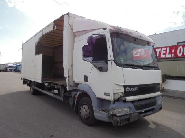 DAF LF 220 - Грузовик с закрытым кузовом: фото 3 DAF LF 220 - Грузовик с закрытым кузовом: фото 3