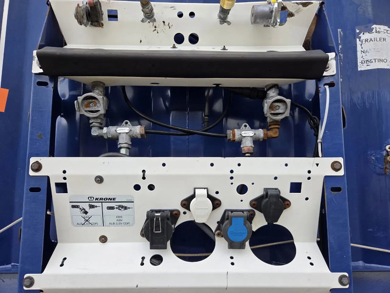 Krone SD NL TRAILER 25X IN STOCK - Тентованный полуприцеп: фото 2 Krone SD NL TRAILER 25X IN STOCK - Тентованный полуприцеп: фото 2