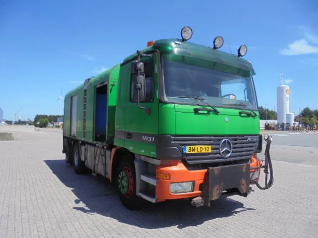 Mercedes-Benz Actros 1831 BURTEC Bitumensprayer - Грузовик-цистерна: фото 3 Mercedes-Benz Actros 1831 BURTEC Bitumensprayer - Грузовик-цистерна: фото 3