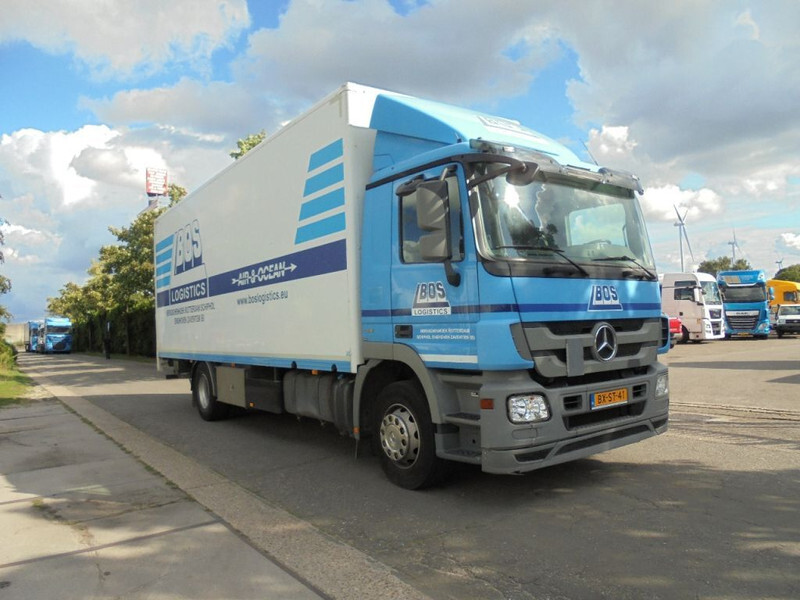 Mercedes-Benz Actros 1841 ACTROS 1841 L - Грузовик с закрытым кузовом: фото 2 Mercedes-Benz Actros 1841 ACTROS 1841 L - Грузовик с закрытым кузовом: фото 2