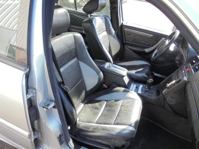 Седан Mercedes-Benz C-Klasse 43 AMG: фото 8 Седан Mercedes-Benz C-Klasse 43 AMG: фото 8