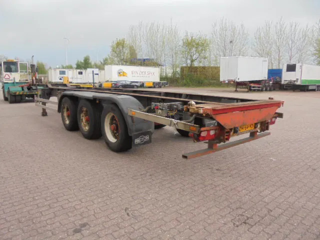 Pacton T3-007 40 45 FT - Полуприцеп-контейнеровоз/ Сменный кузов: фото 4 Pacton T3-007 40 45 FT - Полуприцеп-контейнеровоз/ Сменный кузов: фото 4