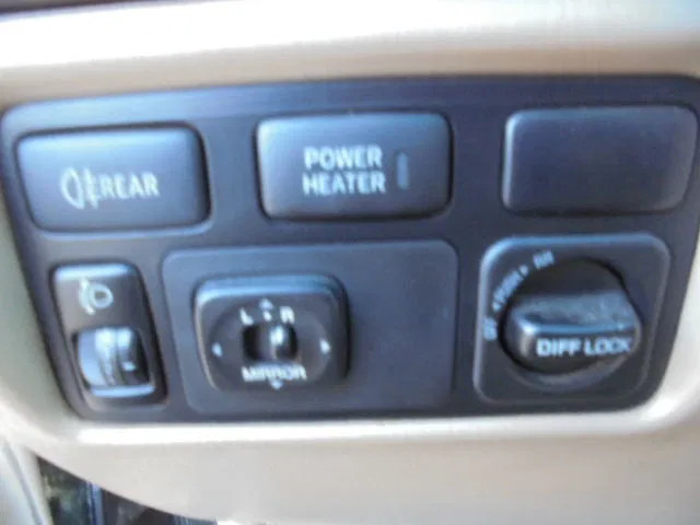 Внедорожник Toyota Land Cruiser: фото 16 Внедорожник Toyota Land Cruiser: фото 16