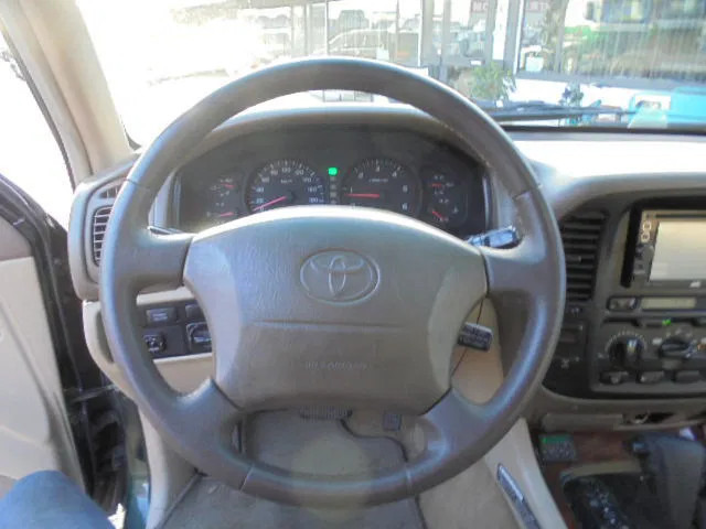 Внедорожник Toyota Land Cruiser: фото 13 Внедорожник Toyota Land Cruiser: фото 13