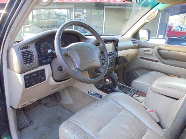 Внедорожник Toyota Land Cruiser: фото 11 Внедорожник Toyota Land Cruiser: фото 11