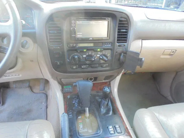 Внедорожник Toyota Land Cruiser: фото 14 Внедорожник Toyota Land Cruiser: фото 14