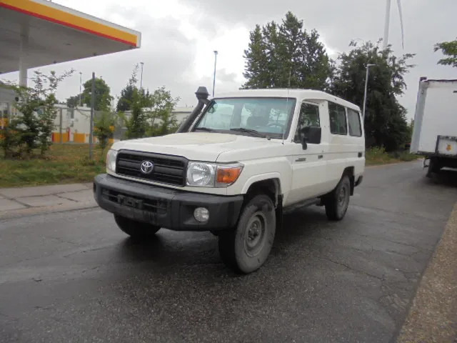 Toyota Land Cruiser HZJ78L 4X4 EXPORT OUTSIDE EU ONLY - Легковой автомобиль: фото 1 Toyota Land Cruiser HZJ78L 4X4 EXPORT OUTSIDE EU ONLY - Легковой автомобиль: фото 1