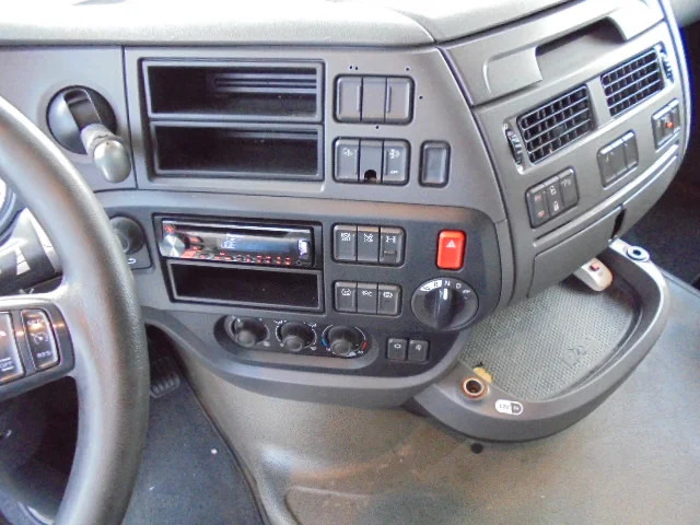 Тягач DAF XF 440 20 X IN STOCK: фото 9