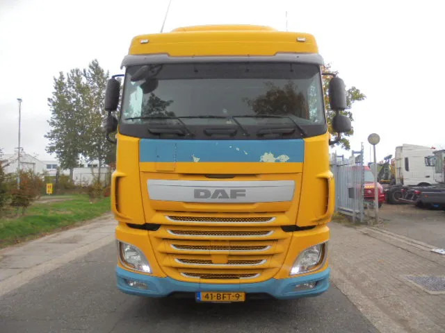 DAF XF 440 NL TRUCK - Тягач: фото 2 DAF XF 440 NL TRUCK - Тягач: фото 2