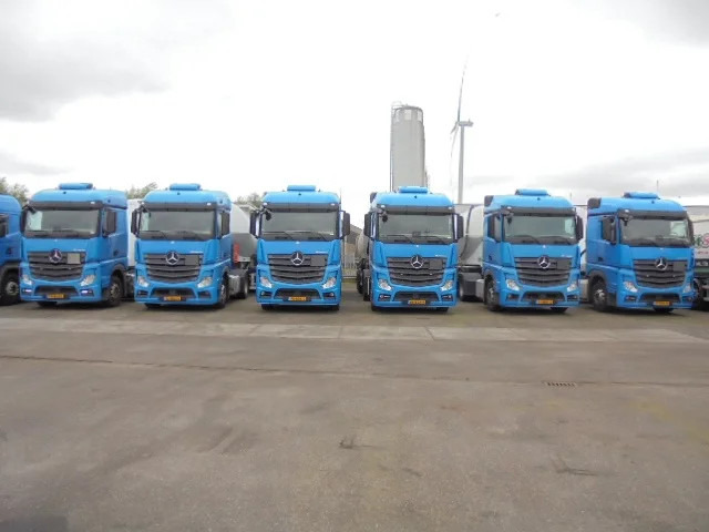 Mercedes-Benz Actros 1842 LS EUR6 10X - Тягач: фото 3 Mercedes-Benz Actros 1842 LS EUR6 10X - Тягач: фото 3