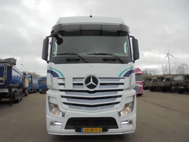 Mercedes-Benz Actros 1842 LS EUR6 - Тягач: фото 2 Mercedes-Benz Actros 1842 LS EUR6 - Тягач: фото 2