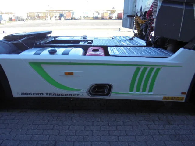 Тягач Mercedes-Benz Actros 1842 LS NL TRUCK: фото 19 Тягач Mercedes-Benz Actros 1842 LS NL TRUCK: фото 19