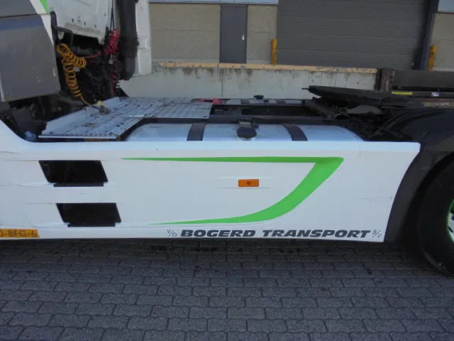 Тягач Mercedes-Benz Actros 1842 LS NL TRUCK: фото 18 Тягач Mercedes-Benz Actros 1842 LS NL TRUCK: фото 18