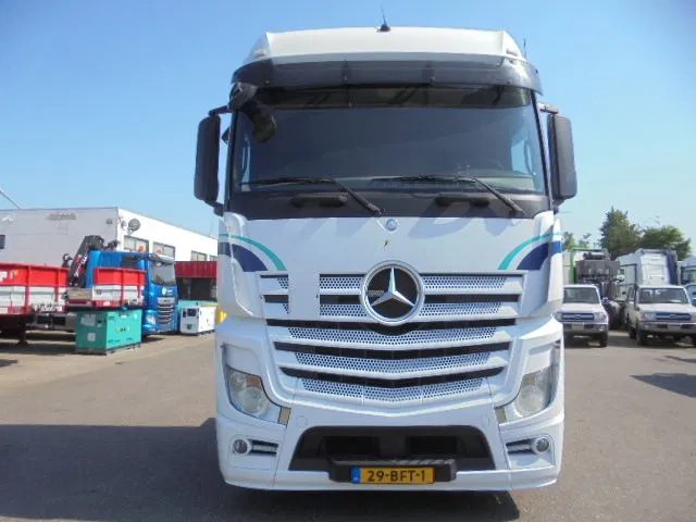 Mercedes-Benz Actros 1843 - Тягач: фото 2 Mercedes-Benz Actros 1843 - Тягач: фото 2