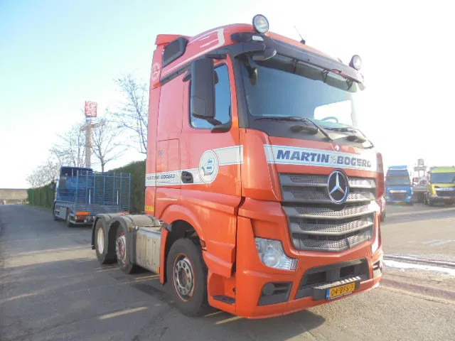 Mercedes-Benz Actros 2645 EUR6 6X2 - Тягач: фото 3 Mercedes-Benz Actros 2645 EUR6 6X2 - Тягач: фото 3