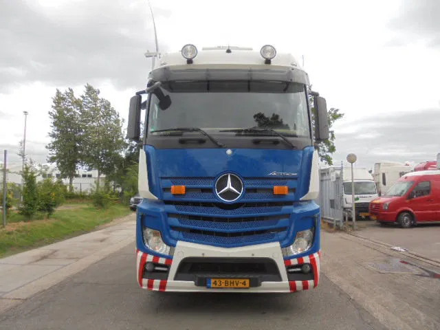 Mercedes-Benz Actros 4158 8X4 180 TON NL KENTEKEN - Тягач: фото 2 Mercedes-Benz Actros 4158 8X4 180 TON NL KENTEKEN - Тягач: фото 2