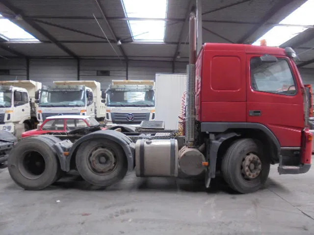Volvo FM 380 ENGINE NOT OK ONLY PARTS NL TRUCK - Тягач: фото 4 Volvo FM 380 ENGINE NOT OK ONLY PARTS NL TRUCK - Тягач: фото 4
