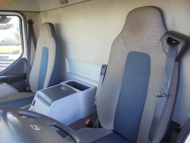 Грузовик с закрытым кузовом Volvo FL 210 APK-TUV 16-01-2026: фото 11