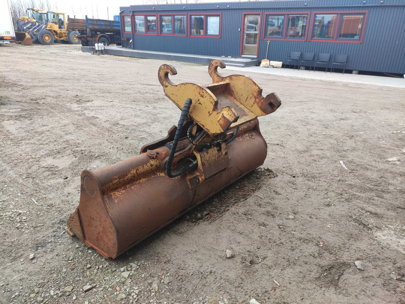 Caterpillar 315 bucket - Ковш: фото 3 Caterpillar 315 bucket - Ковш: фото 3