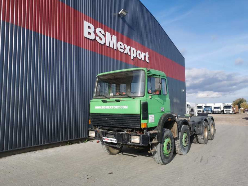 Iveco Magirus 300-34 V8 chassis truck - Грузовик-шасси: фото 1 Iveco Magirus 300-34 V8 chassis truck - Грузовик-шасси: фото 1