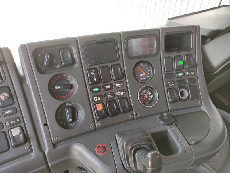 Крюковой мультилифт Scania P124. 420: фото 9