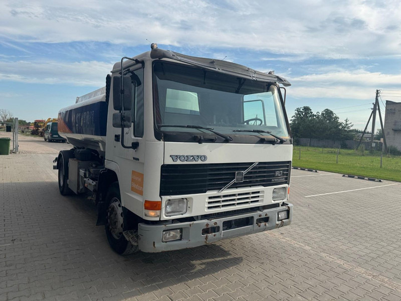 Volvo FL 7 260 - Грузовик-цистерна: фото 2 Volvo FL 7 260 - Грузовик-цистерна: фото 2