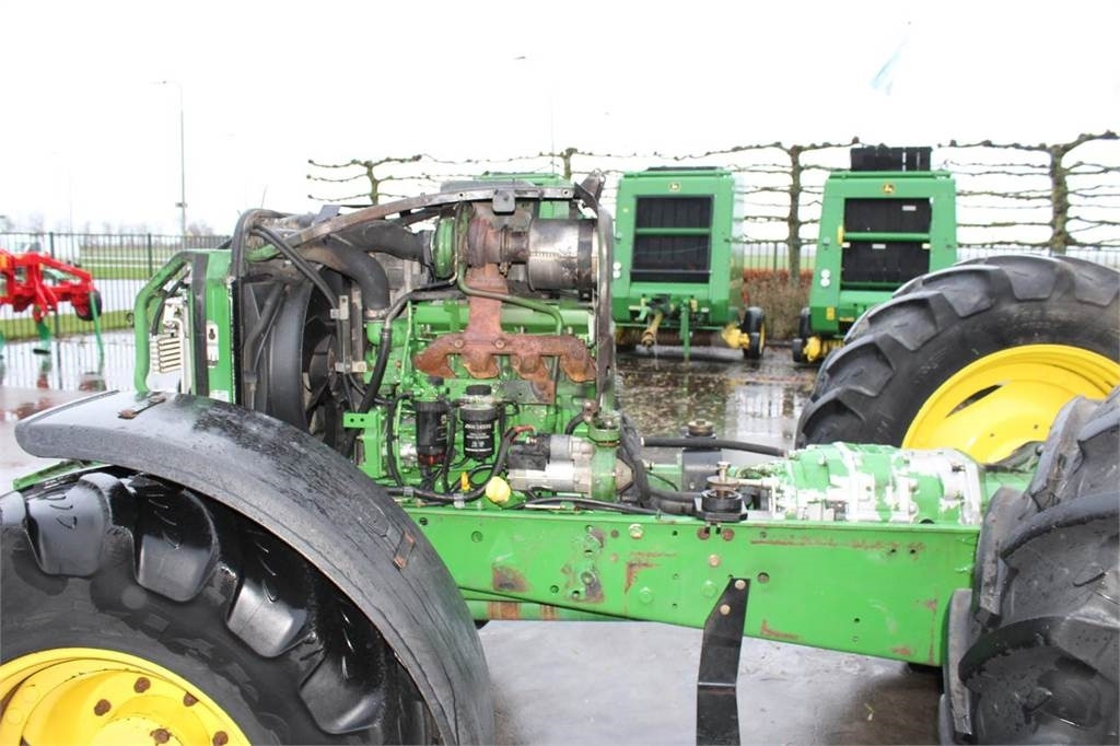 John Deere 6000- 30 4 cyl. - Трактор: фото 5 John Deere 6000- 30 4 cyl. - Трактор: фото 5