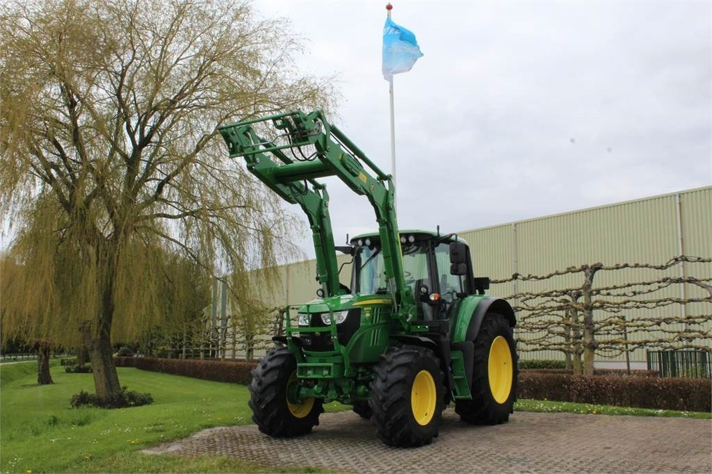 John Deere 6120M with 623R loader - Трактор: фото 1 John Deere 6120M with 623R loader - Трактор: фото 1