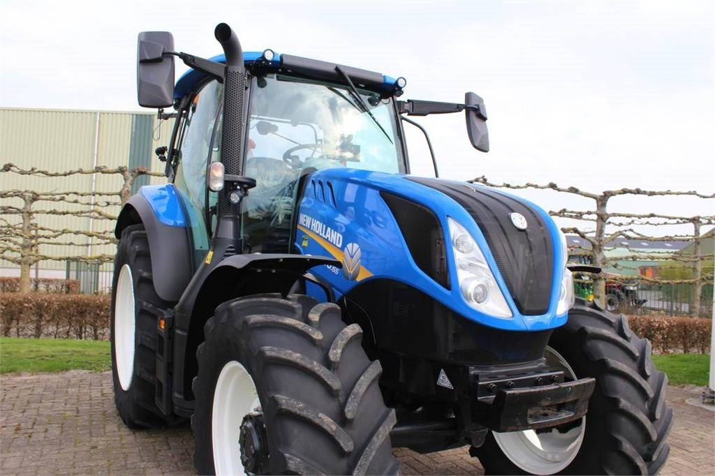 New Holland T6.155 - Трактор: фото 3 New Holland T6.155 - Трактор: фото 3