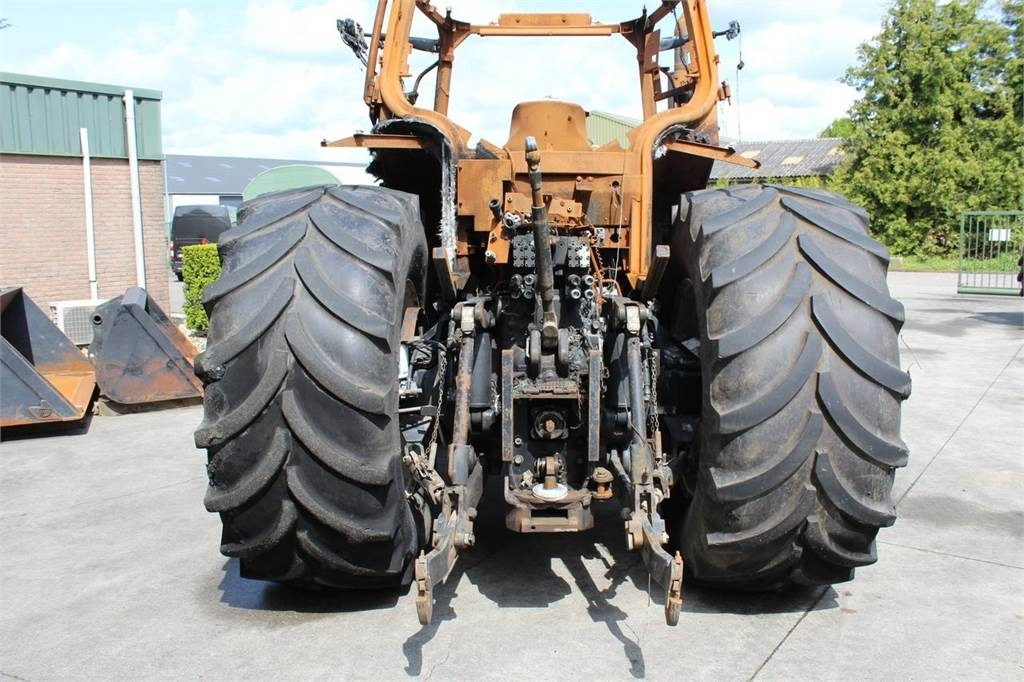New Holland T7030 - Трактор: фото 4 New Holland T7030 - Трактор: фото 4
