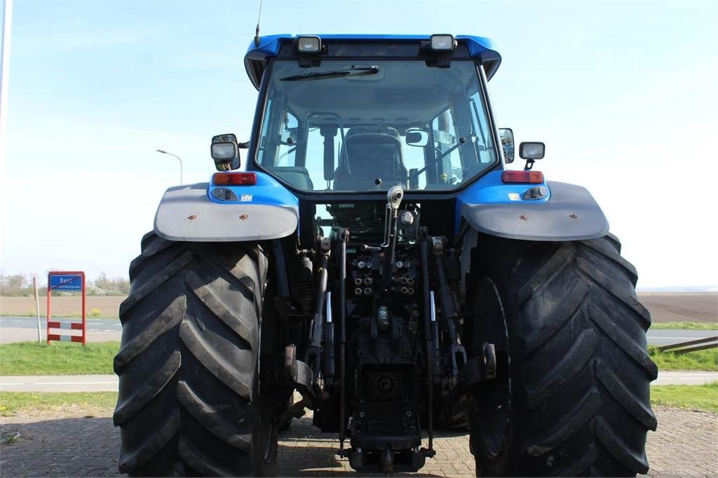 New Holland TM175 - Трактор: фото 5 New Holland TM175 - Трактор: фото 5