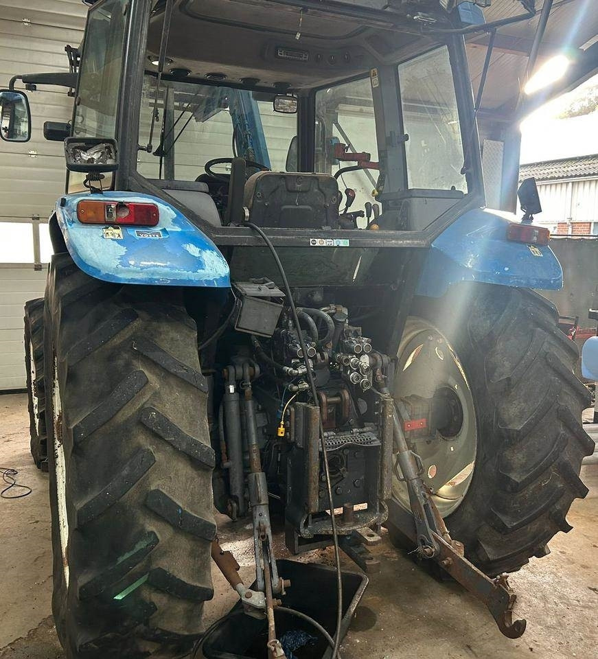 New Holland TS 90 - Трактор: фото 5 New Holland TS 90 - Трактор: фото 5