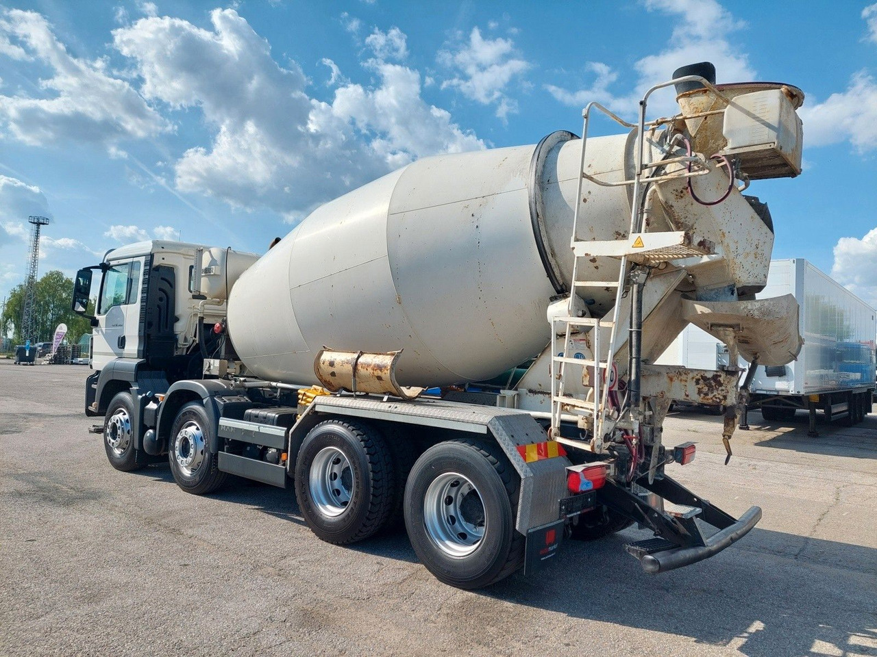MAN TGS 32.400 8X4 BB Liebherr 9 m³ - Автобетоносмеситель: фото 3 MAN TGS 32.400 8X4 BB Liebherr 9 m³ - Автобетоносмеситель: фото 3