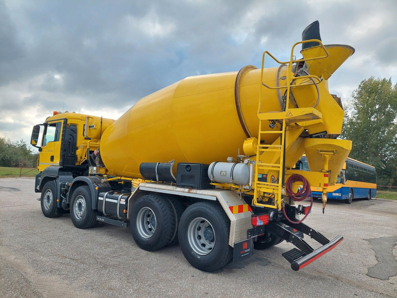 MAN TGS 32.460 8X4 BB Liebherr 9 m³ - Автобетоносмеситель: фото 3 MAN TGS 32.460 8X4 BB Liebherr 9 m³ - Автобетоносмеситель: фото 3