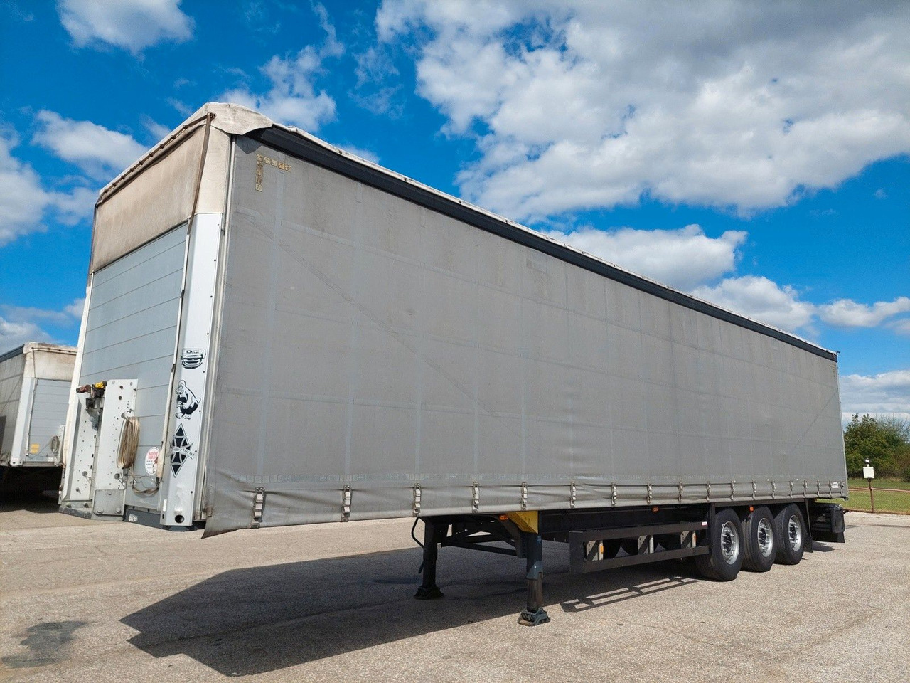 Schmitz Cargobull SCS 24/L - 13 - Тентованный полуприцеп: фото 1 Schmitz Cargobull SCS 24/L - 13 - Тентованный полуприцеп: фото 1