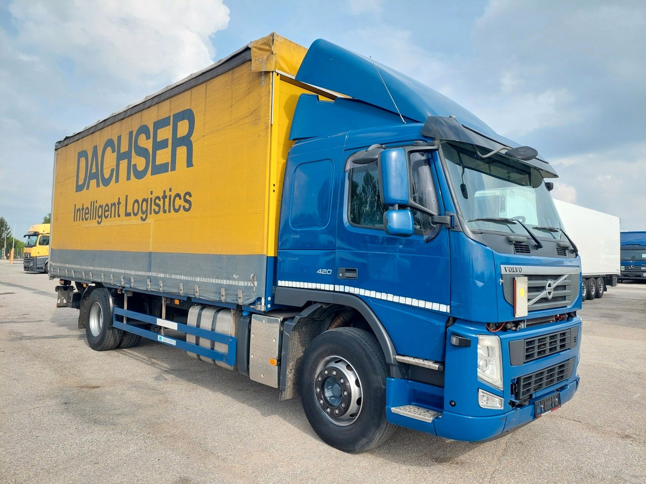 Volvo FM13 420 42R 4x2 BL Edscha - Тентованный грузовик: фото 2 Volvo FM13 420 42R 4x2 BL Edscha - Тентованный грузовик: фото 2