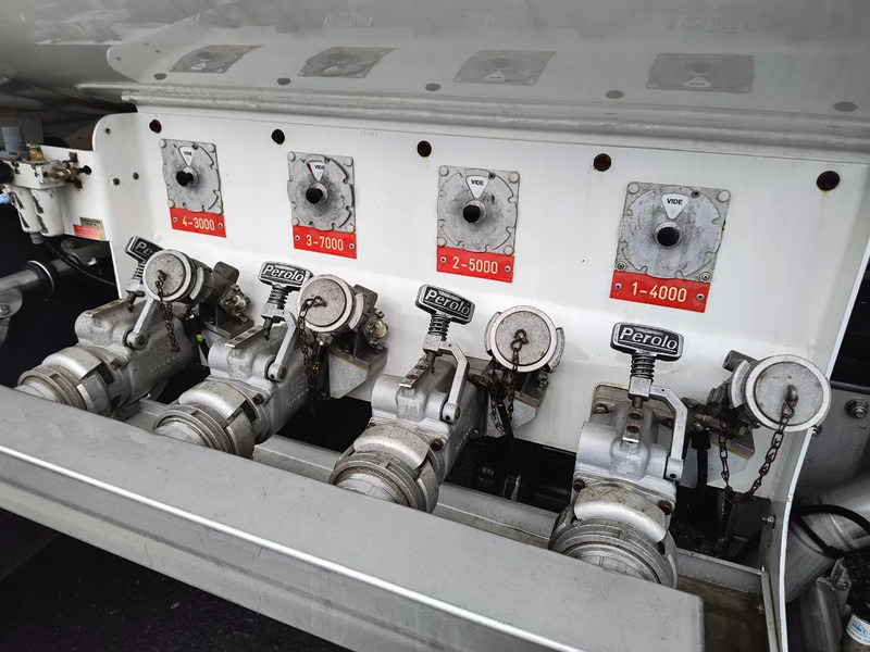 MAN TGM 26.340 19000L FUEL/CARBURANT - 4 COMP в лизинг MAN TGM 26.340 19000L FUEL/CARBURANT - 4 COMP: фото 13