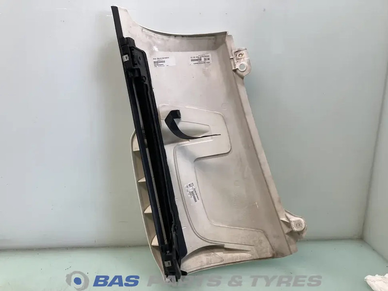 DAF CF Euro 6 Hoekspoiler DAF 1843707 - Кузов и экстерьер для Грузовиков: фото 2 DAF CF Euro 6 Hoekspoiler DAF 1843707 - Кузов и экстерьер для Грузовиков: фото 2