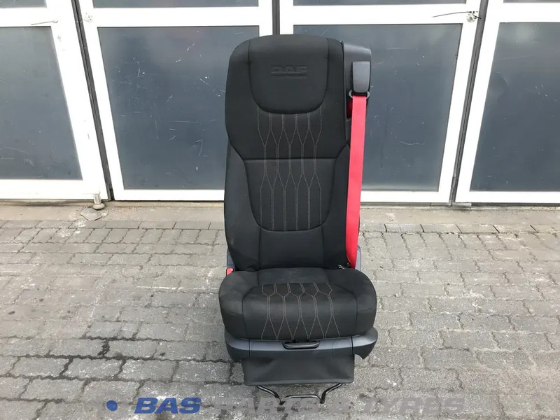DAF CF Euro 6 - Сиденье для Грузовиков: фото 1 DAF CF Euro 6 - Сиденье для Грузовиков: фото 1