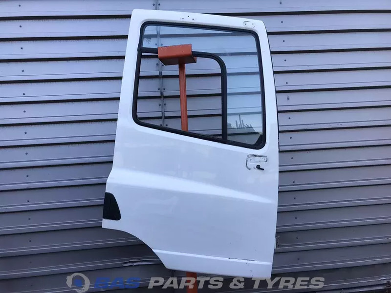 DAF CF Euro 6 - Дверь и запчасти для Грузовиков: фото 1 DAF CF Euro 6 - Дверь и запчасти для Грузовиков: фото 1