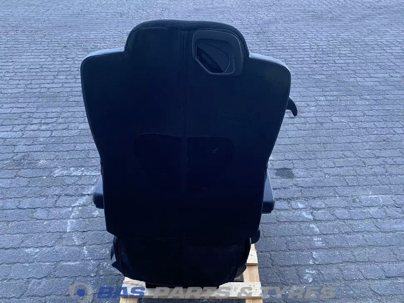 Mercedes-Benz Actros MP4 - Сиденье для Грузовиков: фото 3 Mercedes-Benz Actros MP4 - Сиденье для Грузовиков: фото 3