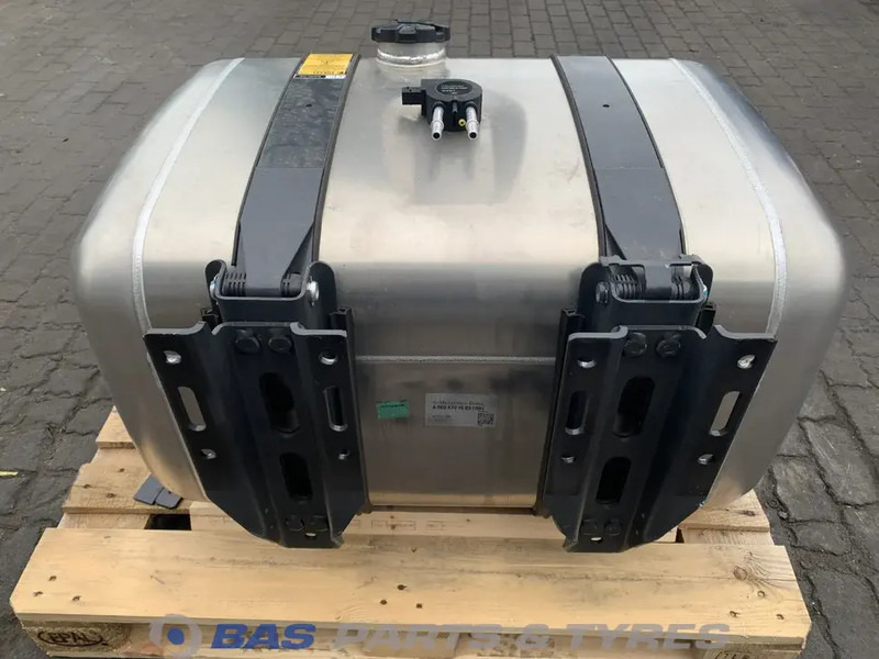 Mercedes-Benz Brandstoftank Mercedes 290 Liter A 960 470 00 04 - Топливный бак для Грузовиков: фото 3 Mercedes-Benz Brandstoftank Mercedes 290 Liter A 960 470 00 04 - Топливный бак для Грузовиков: фото 3