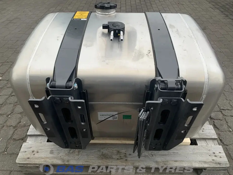Mercedes-Benz Brandstoftank Mercedes 290 Liter A 960 470 00 04 - Топливный бак для Грузовиков: фото 3 Mercedes-Benz Brandstoftank Mercedes 290 Liter A 960 470 00 04 - Топливный бак для Грузовиков: фото 3
