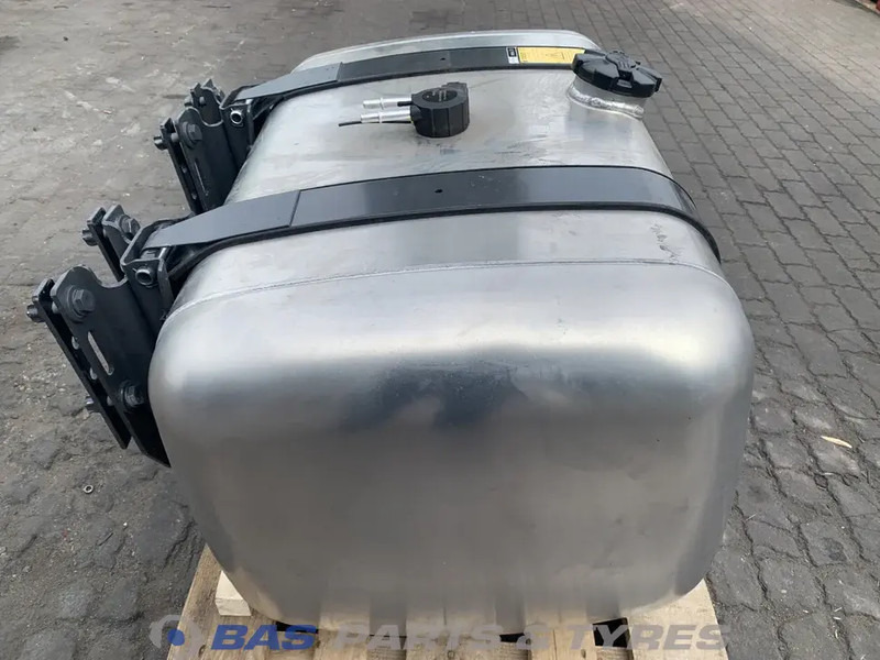 Mercedes-Benz Brandstoftank Mercedes 290 Liter A 960 470 00 04 - Топливный бак для Грузовиков: фото 4 Mercedes-Benz Brandstoftank Mercedes 290 Liter A 960 470 00 04 - Топливный бак для Грузовиков: фото 4