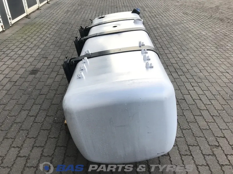 Mercedes-Benz Brandstoftank Mercedes 820 Liter A 960 470 34 01 - Топливный бак для Грузовиков: фото 4 Mercedes-Benz Brandstoftank Mercedes 820 Liter A 960 470 34 01 - Топливный бак для Грузовиков: фото 4