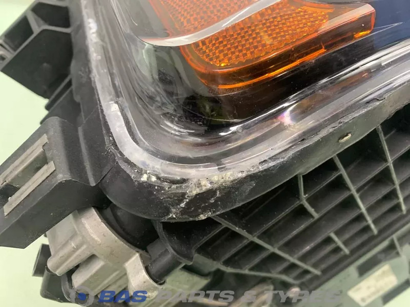 Scania Koplamp Rechts 2674391 - Передняя фара для Грузовиков: фото 4 Scania Koplamp Rechts 2674391 - Передняя фара для Грузовиков: фото 4