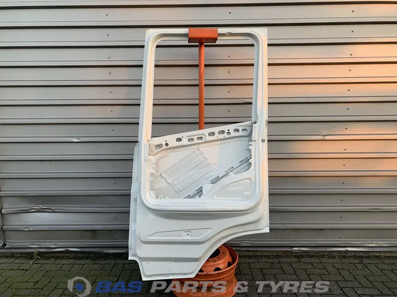 Scania R-Serie Portier Rechts Scania 2044984 - Дверь и запчасти для Грузовиков: фото 2 Scania R-Serie Portier Rechts Scania 2044984 - Дверь и запчасти для Грузовиков: фото 2